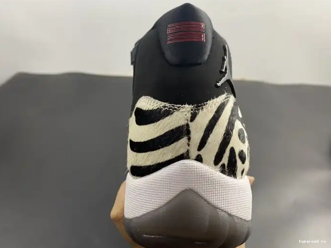 AIR JORDAN ANIMAL INSTINCT AR0715-010 11 0422